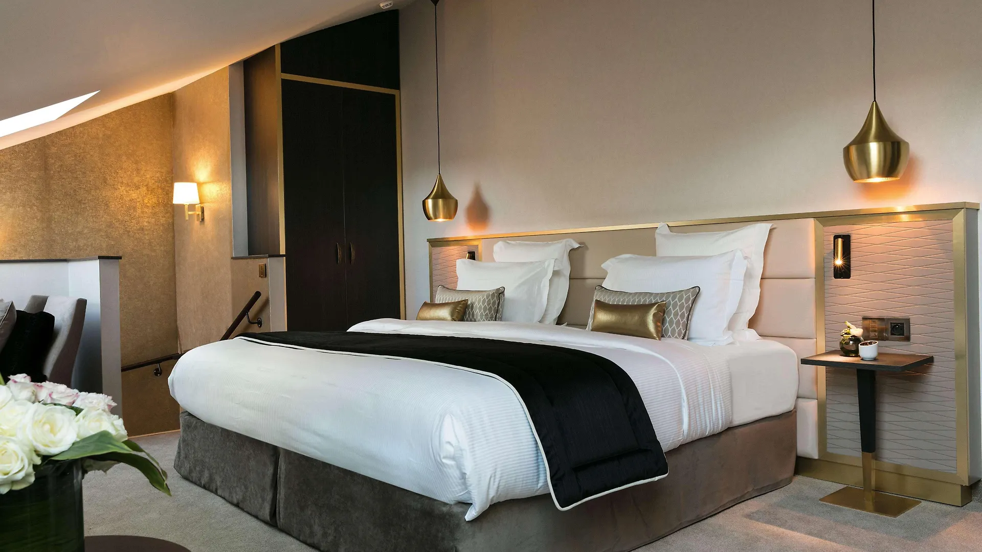 Niepce Paris, Curio Collection By Hilton Hotel France