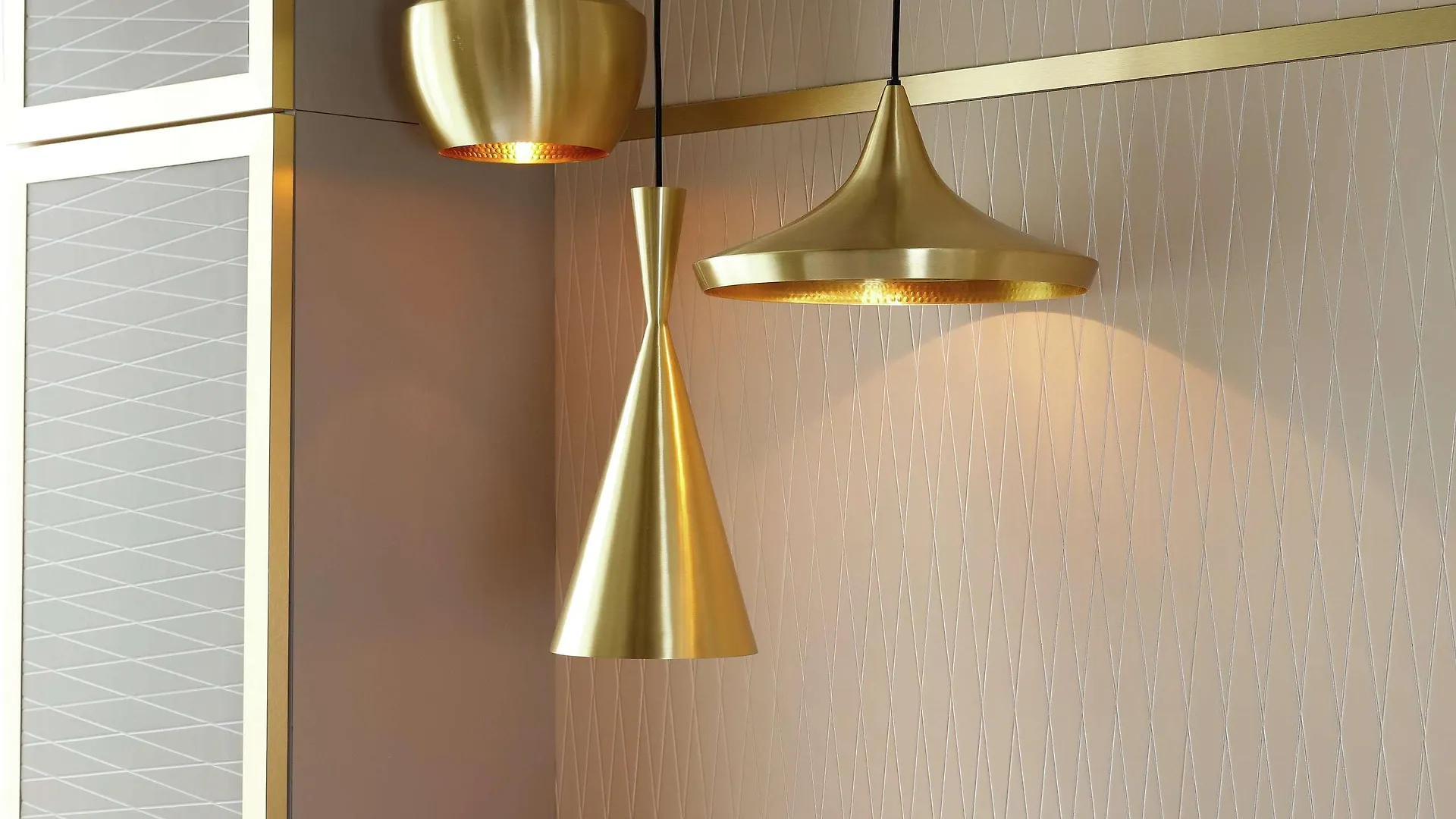 Niepce Paris, Curio Collection By Hilton Hotel