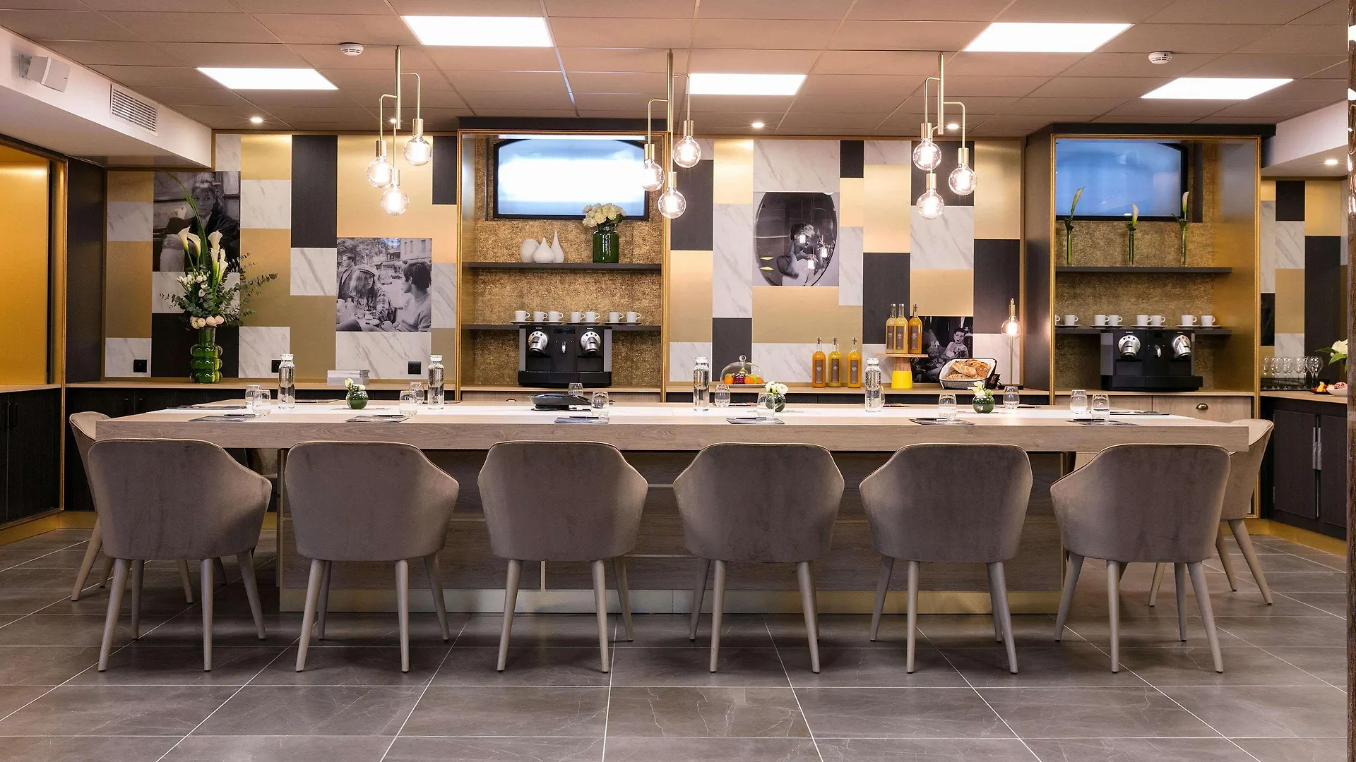 Niepce Paris, Curio Collection By Hilton Hotel 4*, Paris