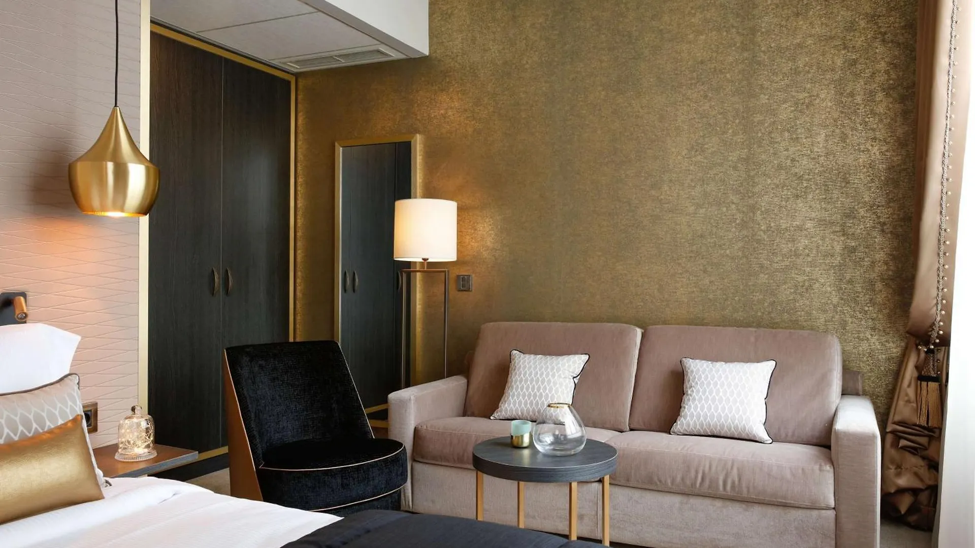 Niepce Paris, Curio Collection By Hilton Hotel France