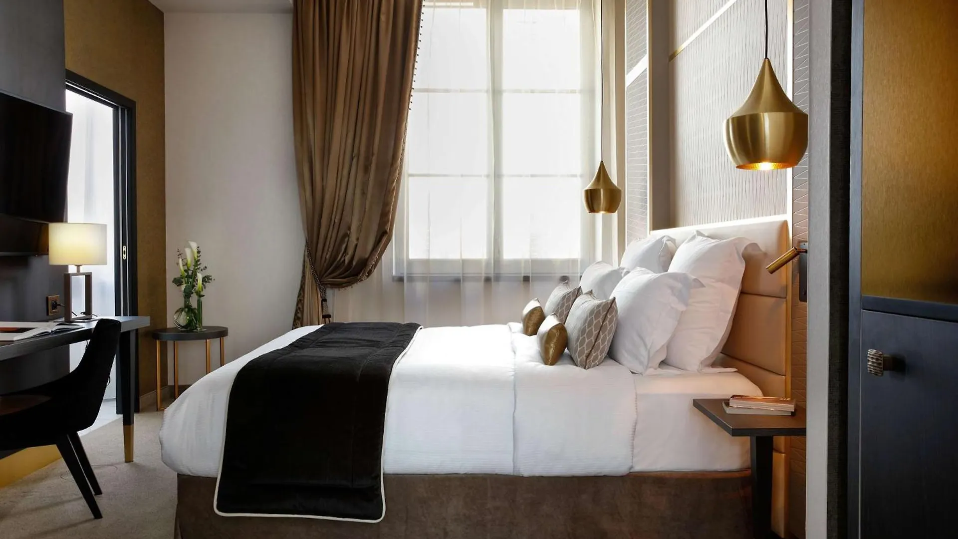 Niepce Paris, Curio Collection By Hilton Hotel Paris
