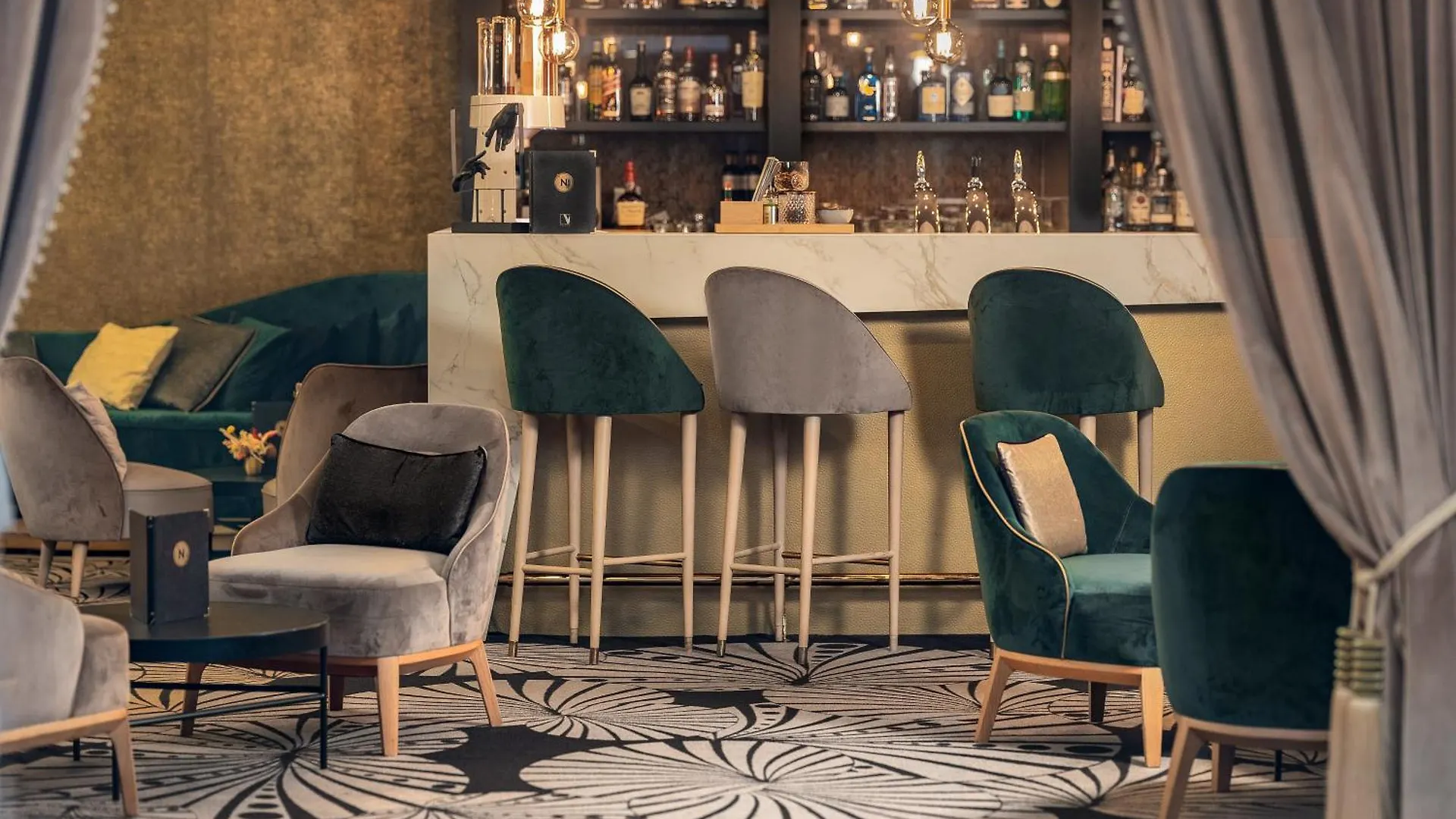 Niepce Paris, Curio Collection By Hilton Hotel France