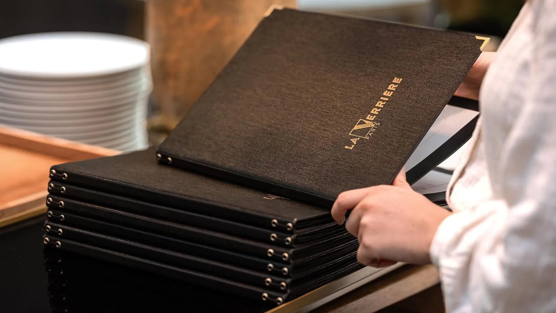Niepce Paris, Curio Collection By Hilton Hotel Paris