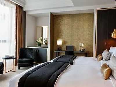 ****  Niepce Paris, Curio Collection By Hilton Hotel France