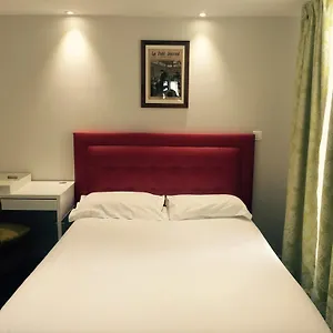 Hotel Savoy, París