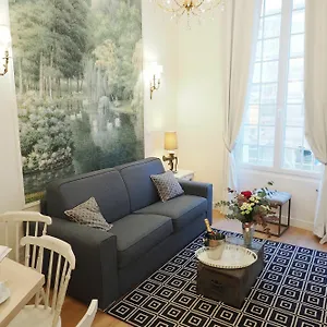 Louvre Opera Design Chicsuites Apartment