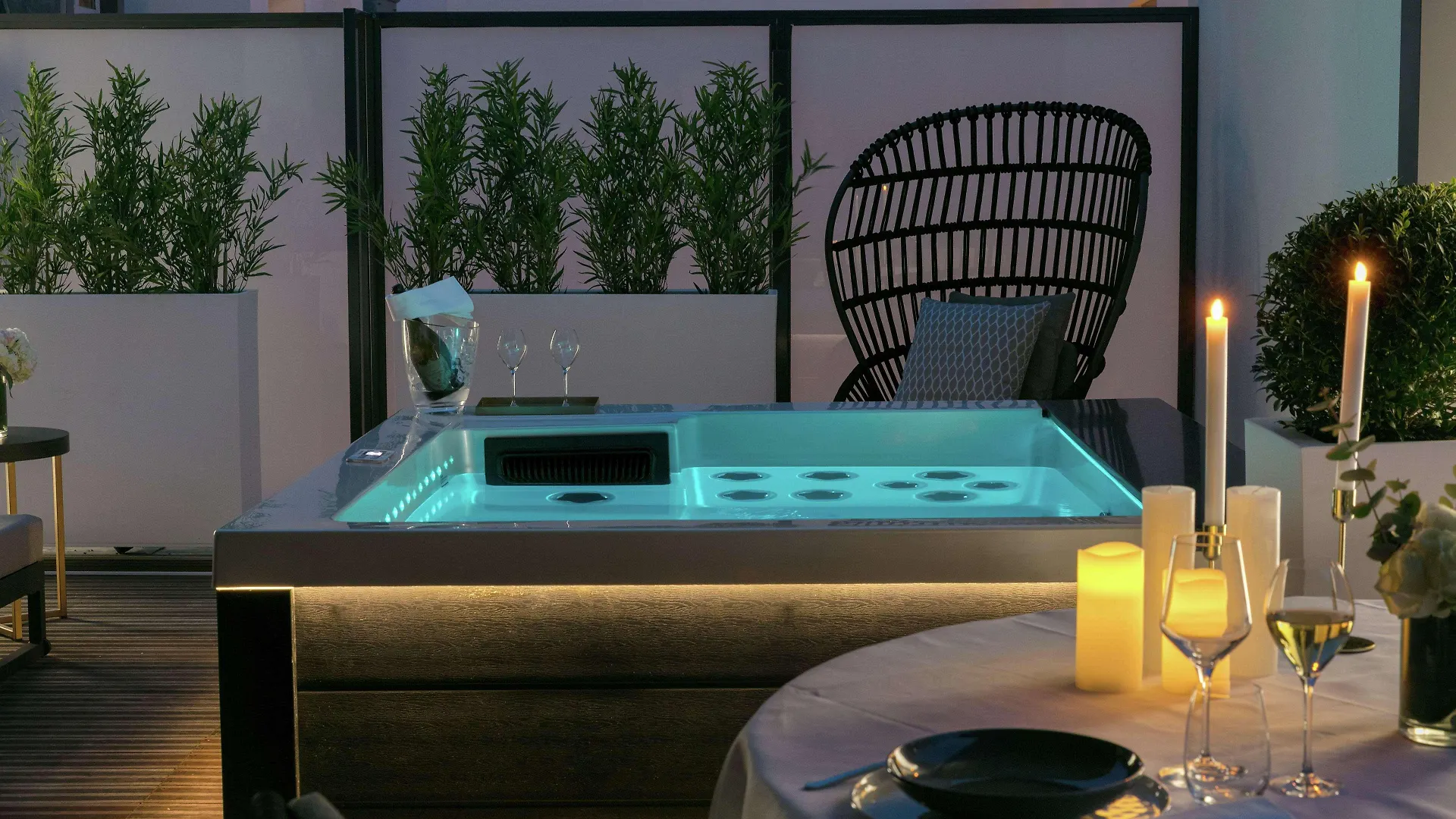 מלון Niepce Paris, Curio Collection By Hilton 4*, פריז