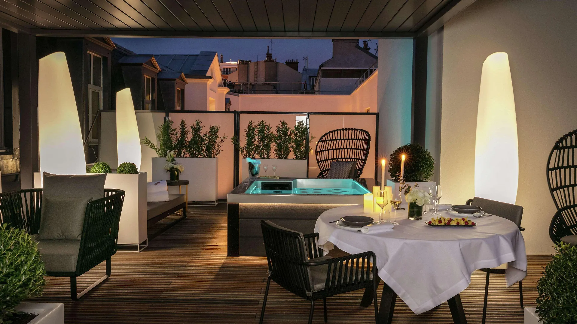 Niepce Paris, Curio Collection By Hilton Hotel  Parijs